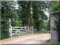 Gateway & Pool, Hoggeston