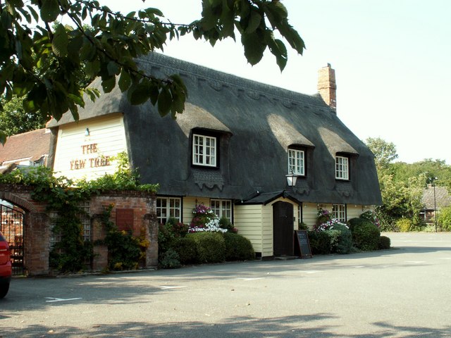 'The Yew Tree' inn, Great Horkesley,... © Robert Edwards cc-by-sa/2.0 ...