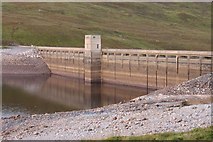 NH3470 : Glascarnoch Dam by Hill Walker