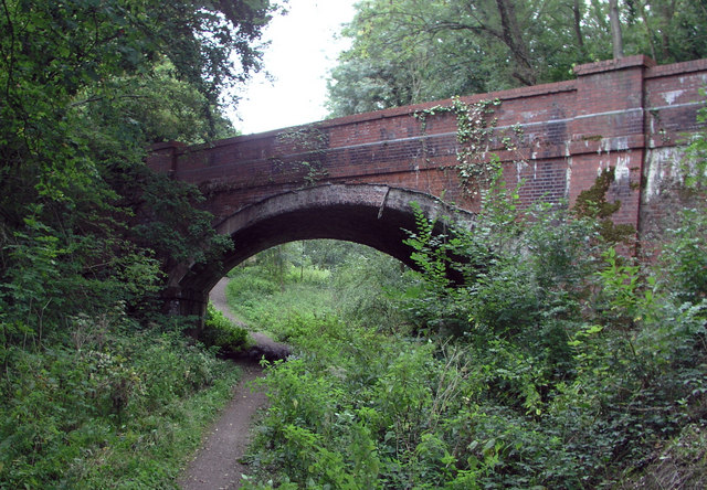 Road bridge over old dismantled railway © Andy Potter :: Geograph ...