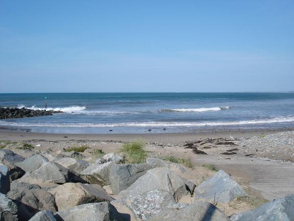 Dinas Dinlle © Dot Potter :: Geograph Britain and Ireland