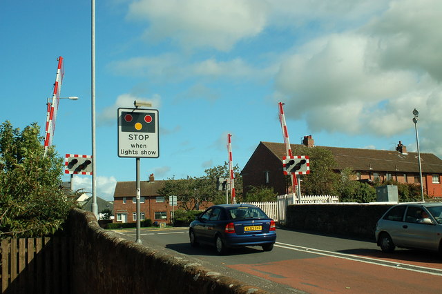 Belmont level crossing © Mary and Angus Hogg cc-by-sa/2.0 :: Geograph ...