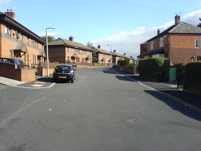 Johnston Street, Meanwood Carr, Leeds © Steve Partridge cc-by-sa/2.0 ...