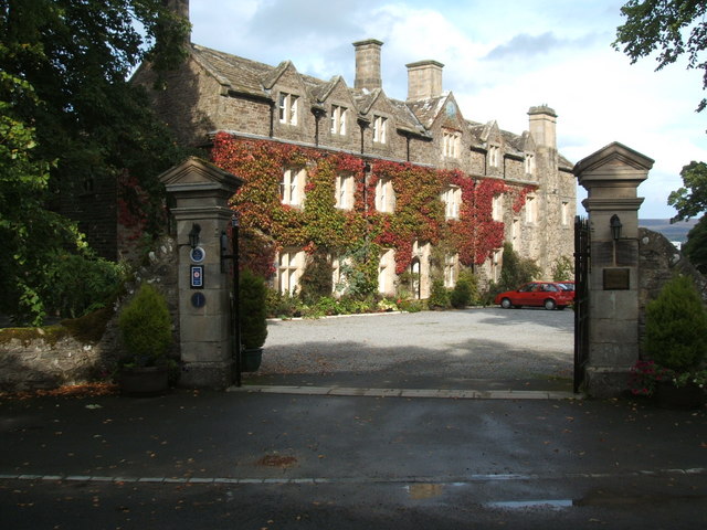 Horsley Hall starting to show Autumn colour