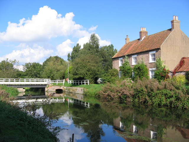 Brigham Bridge © Stephen Horncastle :: Geograph Britain and Ireland