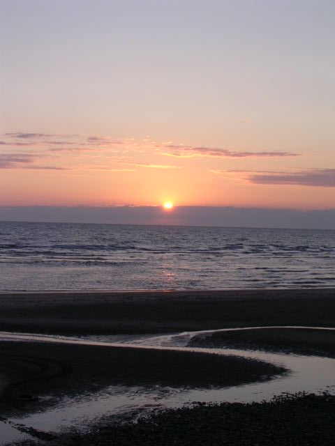 Sunset on Cleveleys Beach © Pam Nash :: Geograph Britain and Ireland