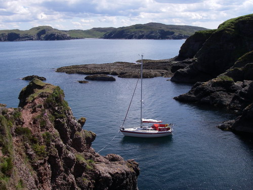 Port na h-Uaille, Eilean nan Ron