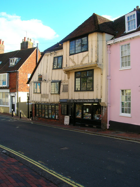 The Fifteenth Century Bookshop, High... © Simon Carey cc-by-sa/2.0 ...