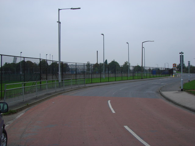 Spawd Bone Lane, Knottingley, with Knottingley High School grounds on the left