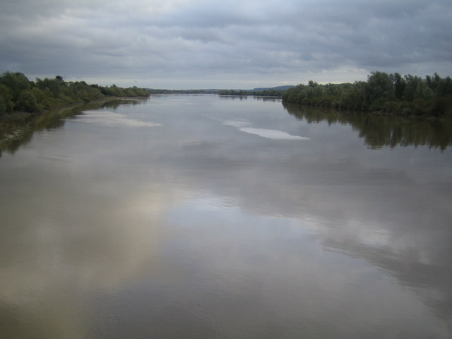 River Suir at Fiodh Dúin (Fiddown) © Nigel Cox cc-by-sa/2.0 :: Geograph ...