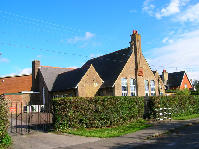 Chiddingly County Primary School © Simon Carey :: Geograph Britain and ...