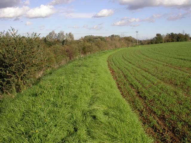 Route between Ditchford Road and Sanders Lodge