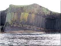 NM3235 : The Great Face of Staffa by Rob Farrow