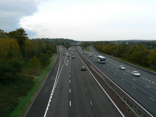 Westbound carriageway of M4 just east of J15
