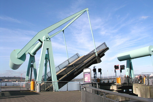 Bascule Bridge - Cardiff Bay Barrage Lock