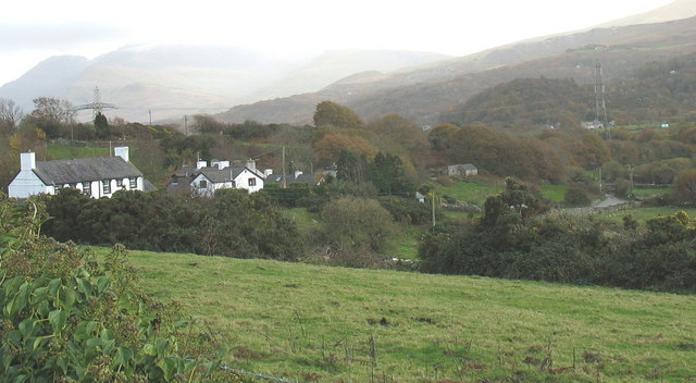 Houses on Allt Ponrhythallt Hill