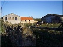 SP9154 : Farm Buildings at end of Castle Road, Lavendon by Nigel Stickells