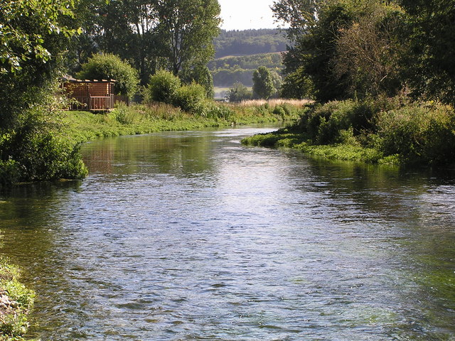 River Wylye, Great Wishford © Helen Hanley cc-by-sa/2.0 :: Geograph ...