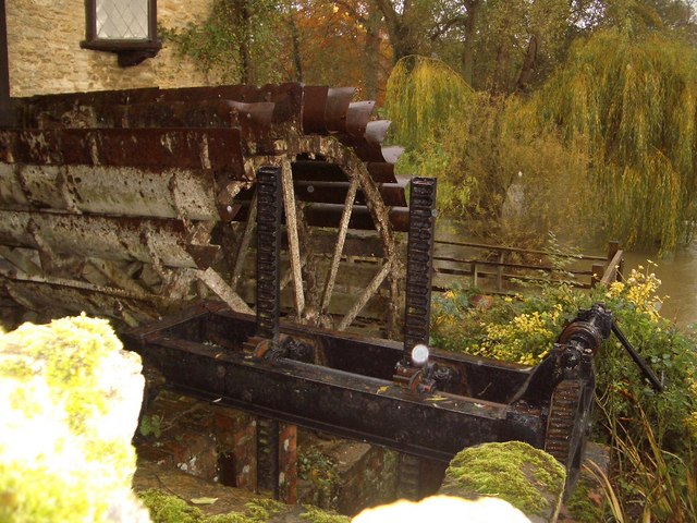 Waterwheel & Sluice Gate at Odell Mill