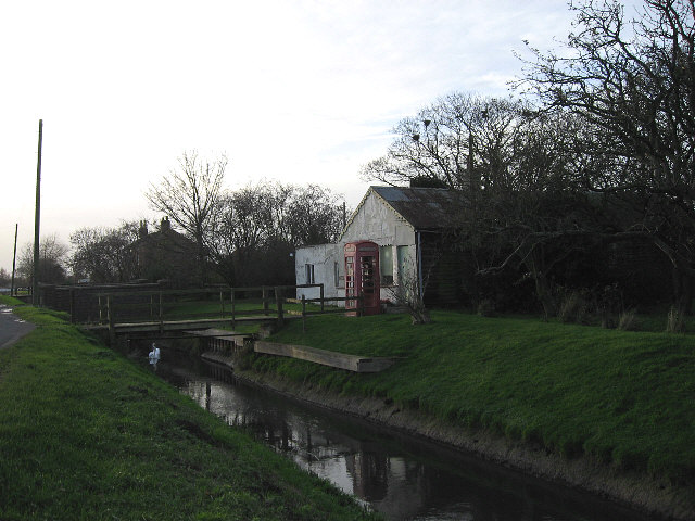 Closed And Redundant © Roger Gilbertson Cc By Sa20 Geograph