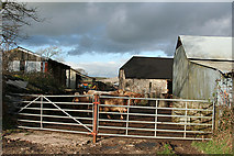 SY2992 : Combpyne Rousdon: Lidyates Barn by Martin Bodman