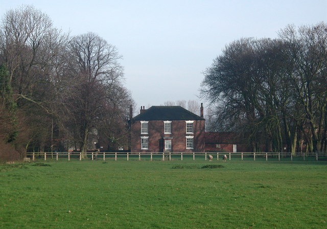 Sands House, Cherry Cobb Sands © Paul Glazzard :: Geograph Britain and ...