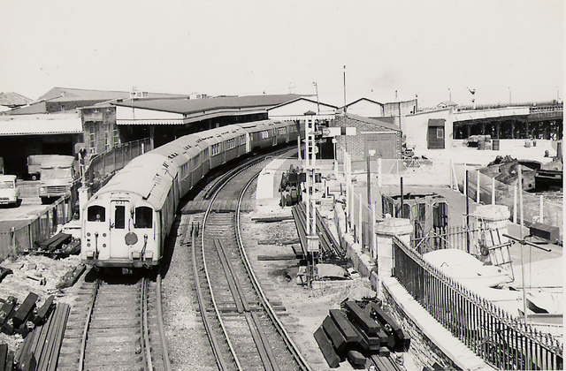 Ryde (Esplanade) railway station