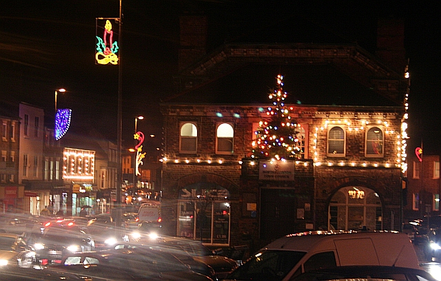 Christmas Decorations on Northallerton... © Bob Embleton  Geograph