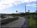 L8708 : Speed limit, coast road , Kilronan bay by Francoise Poncelet