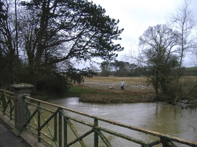 River Avon from Cow bridge