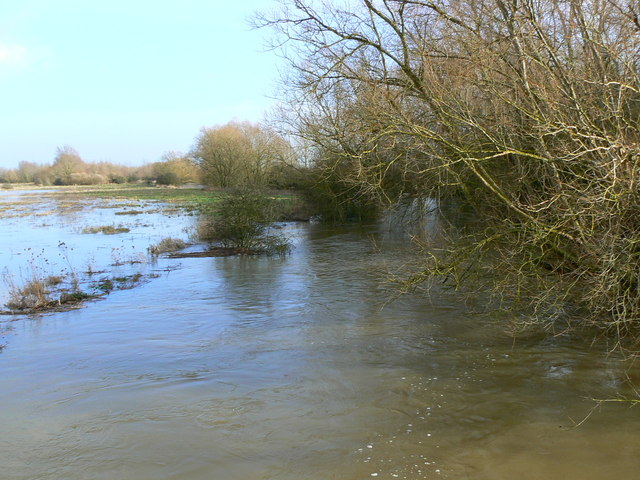 River Thames, downstream of Hannington... © Brian Robert Marshall cc-by ...