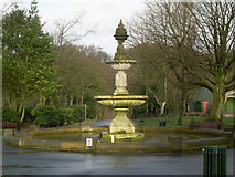 SD8511 : Queens Park fountain by ANDY RAMMY