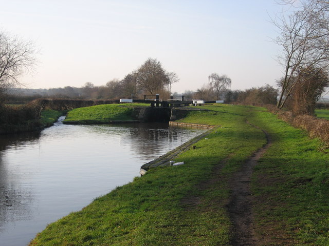 Common Lock Trent and Mersey canal