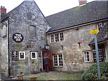 ST9429 : The Boot Inn, Tisbury by Maigheach-gheal
