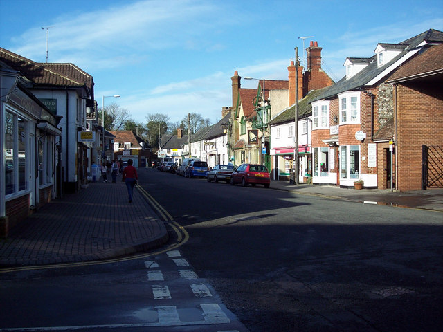 Salisbury Street, Amesbury © Maigheach-gheal cc-by-sa/2.0 :: Geograph ...