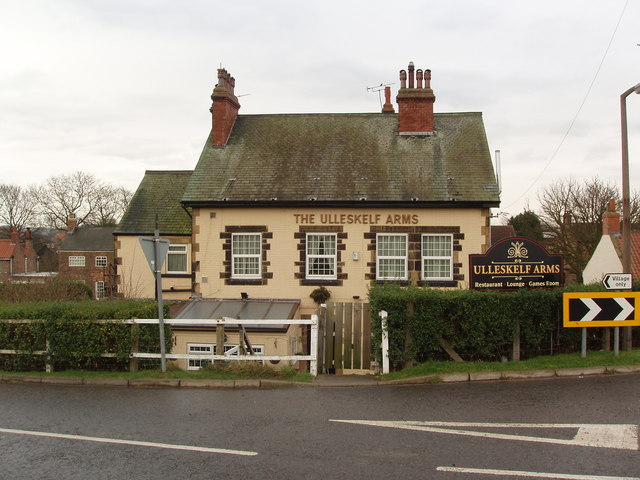 The Ulleskelf Arms, Ulleskelf , near... © Robert Neilson cc-by-sa/2.0 ...