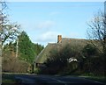 Thatched cottages on the bend at Middlemarsh