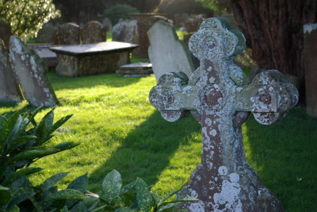 Brailes Churchyard