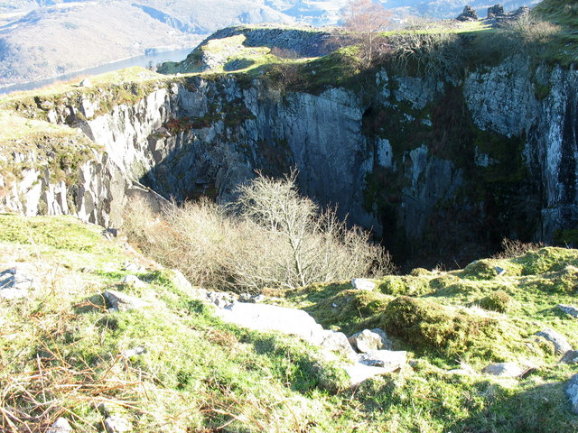 The East wall of the Y Ddol pit
