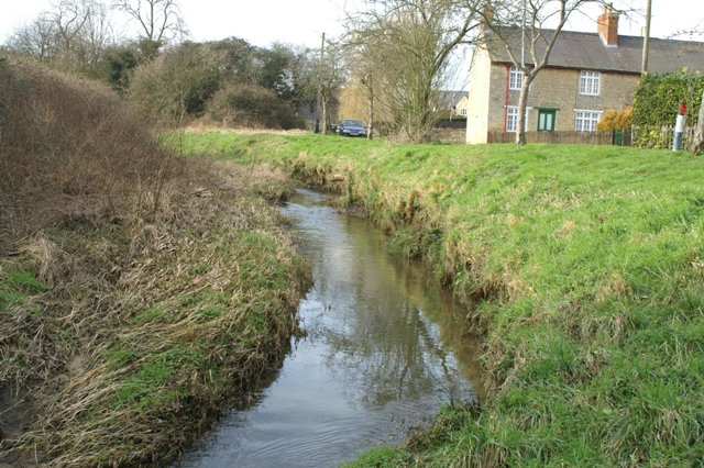 Harpers Brook © Blane Chalmers cc-by-sa/2.0 :: Geograph Britain and Ireland