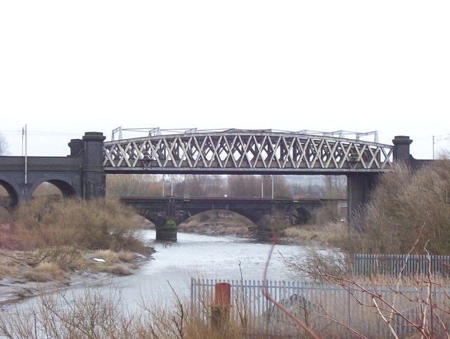 Mersey bridges © Keith Williamson cc-by-sa/2.0 :: Geograph Britain and ...