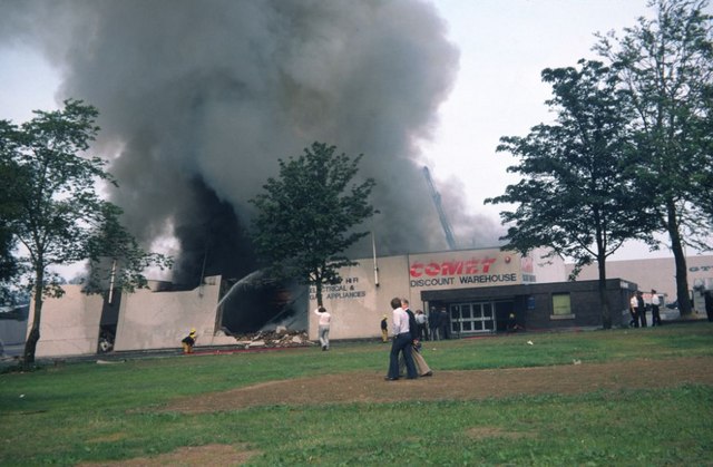 Comet warehouse fire, August 1976
