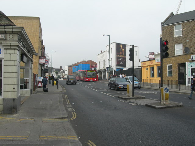 Harrow Road, W10 © Danny P Robinson cc-by-sa/2.0 :: Geograph Britain ...