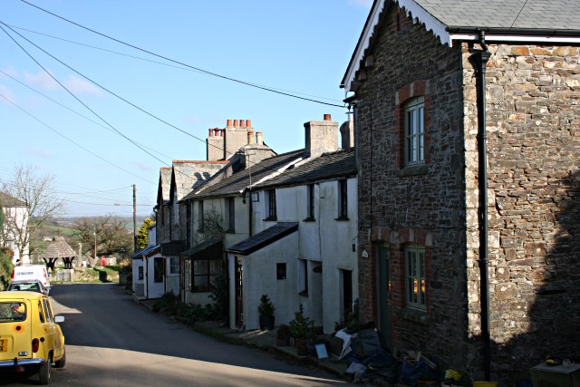 Terrace of Cottages in Lawhitton