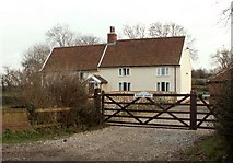 TM2555 : Farmhouse at Valley Farm by Robert Edwards