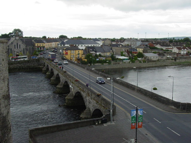 Limerick - Thomond Bridge © Colin Park cc-by-sa/2.0 :: Geograph Ireland