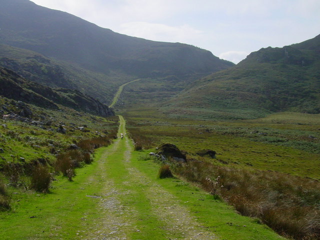 The track between The Paps and Knocknabro