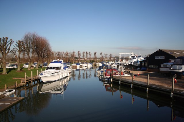 Newark Marina © Richard Croft :: Geograph Britain and Ireland