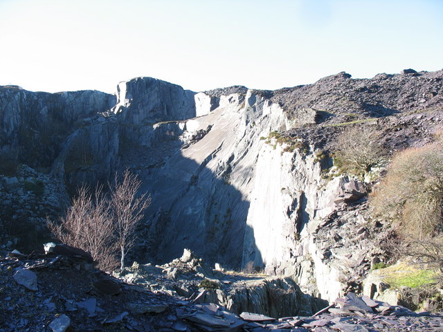 The northern wall of the upper pit of Glynrhonwy Upper Quarry