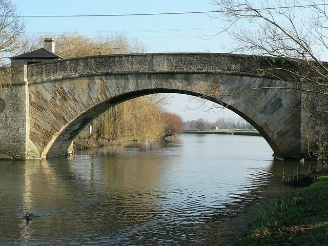 Ha'penny Bridge in winter